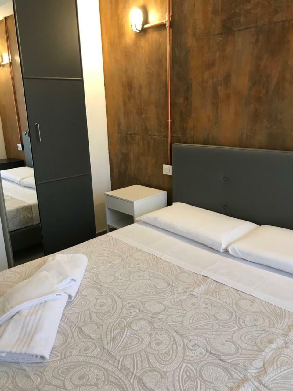 Joy Rooms Милано Екстериор снимка