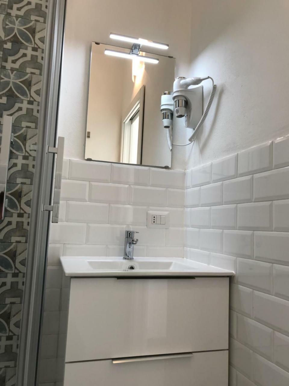 Joy Rooms Милано Екстериор снимка